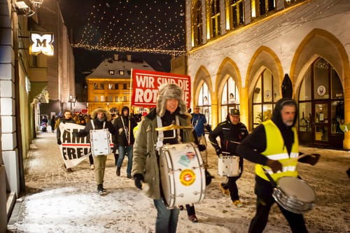 Customer photo review of BANNER / PVC-PLANE 2m x 1m • WIR SIND DIE ROTE LINIE