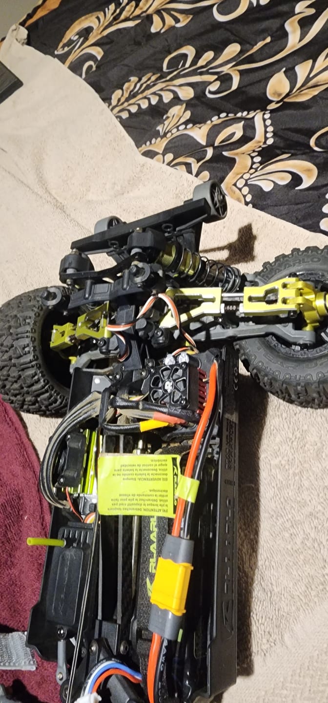 Customer photo review of Aluminum Rear Upper Suspension Arm,with S2 Turnbuckle For RZ001