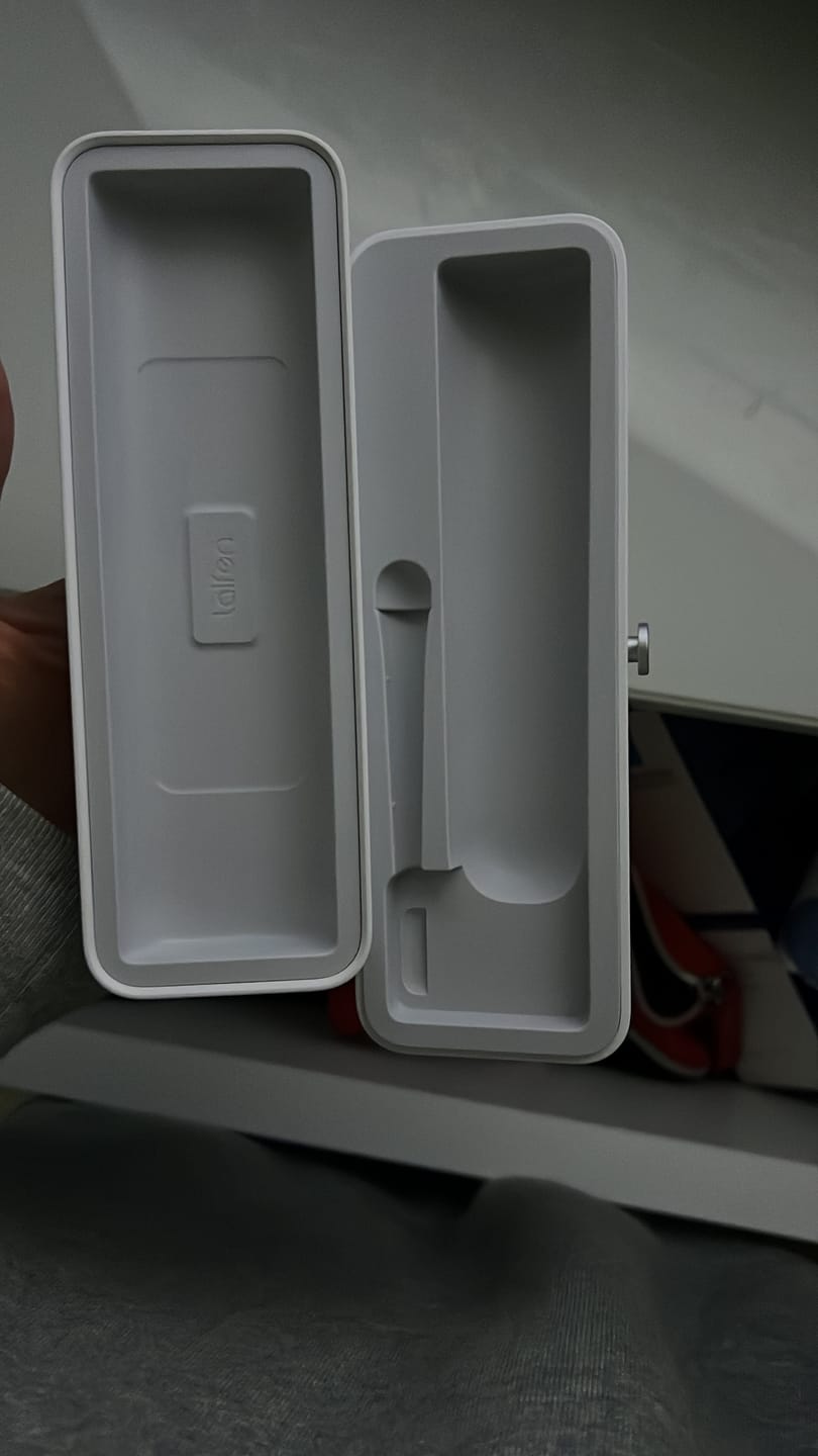Customer photo review of Laifen Wave Toothbrush Travel Case
