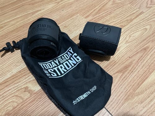 Customer photo review of Stealth Black Wrist Wraps – Medium, 30cm/60cm or 90cm, IPF Approved