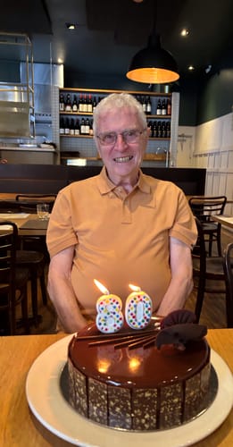 Customer photo review of Advwin 22L AC/DC Portable Fridge Mini Refrigerator