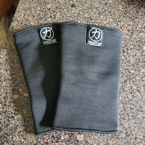 Customer photo review of Double Ply Knee Sleeves, Black