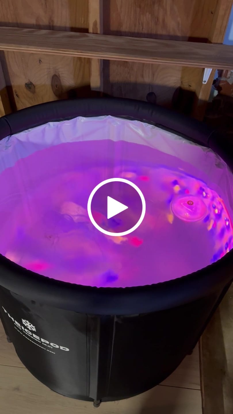 Customer video review of Floating LED light