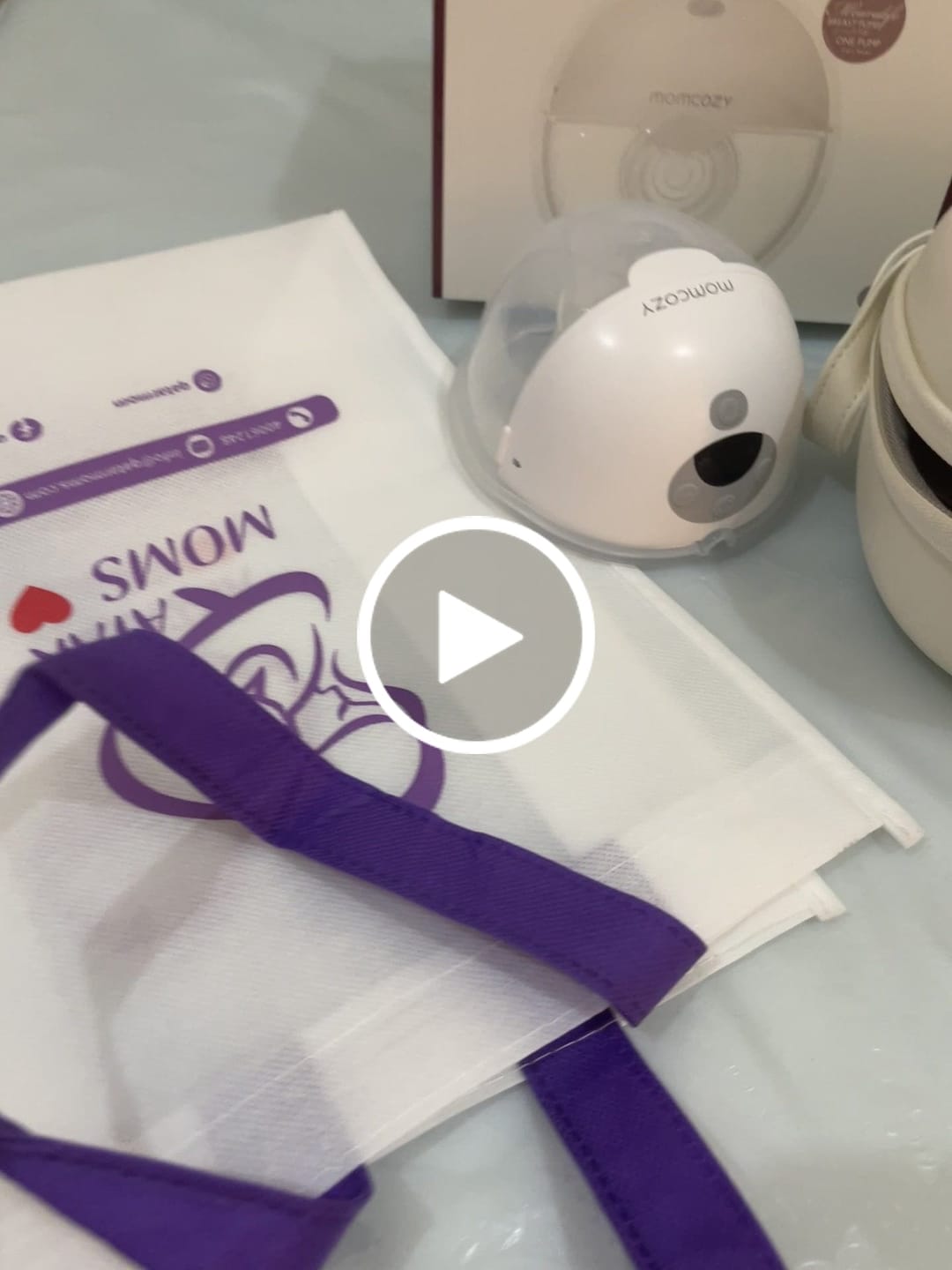 Customer video review of Momcozy M5 Wearable Breast Pump, Grey