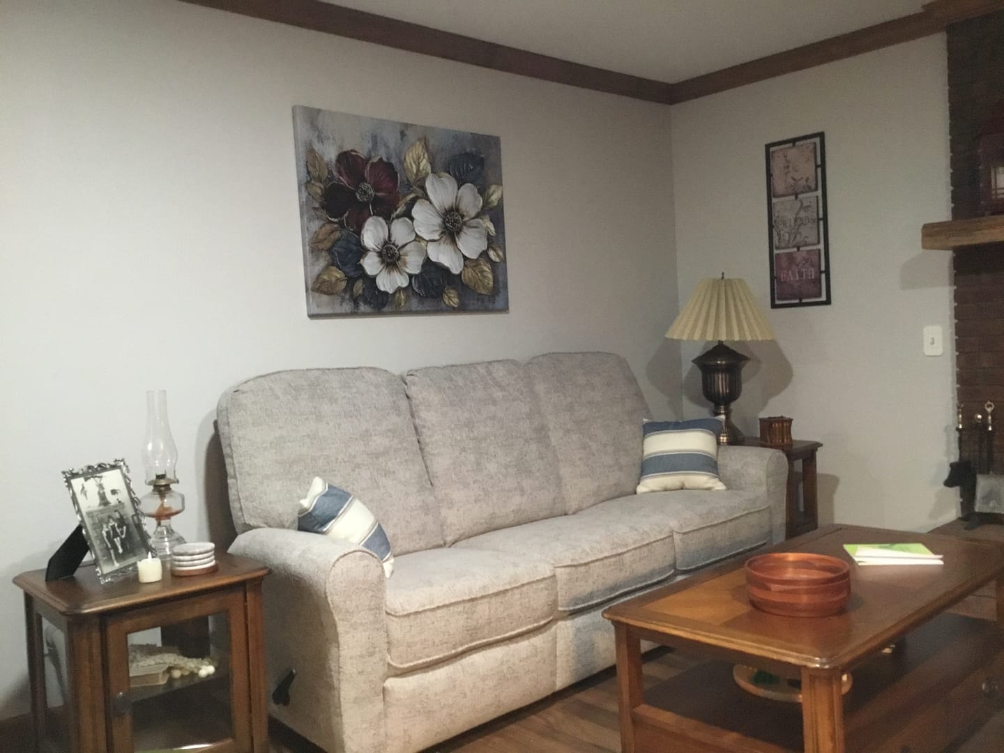 Customer photo review of Nature Wall Art: Floral Symphony V4