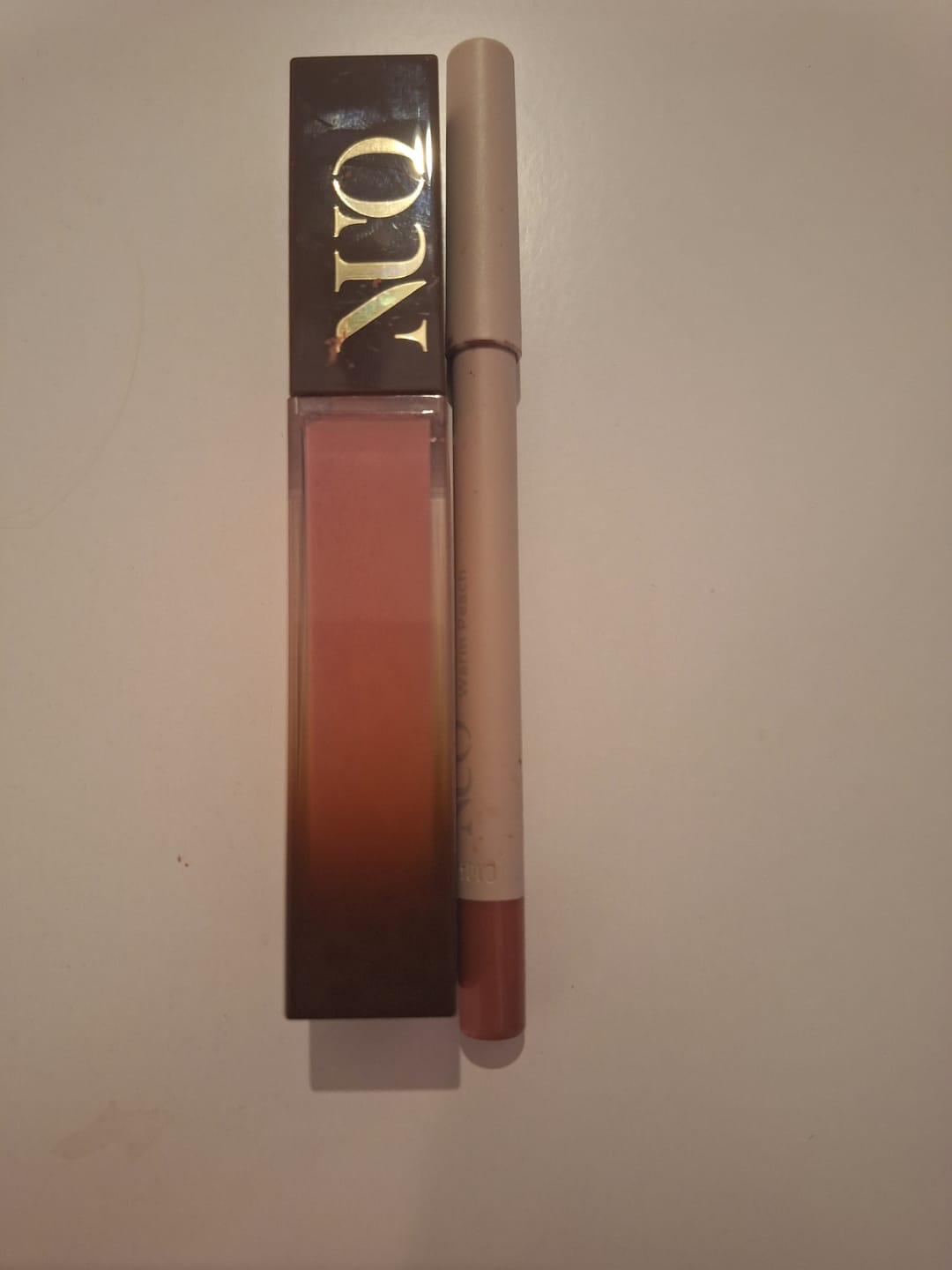 Customer photo review of Lip Gloss SPF30