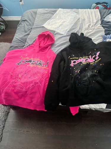 Customer photo review of Sp5der PINK Hoodie Pink