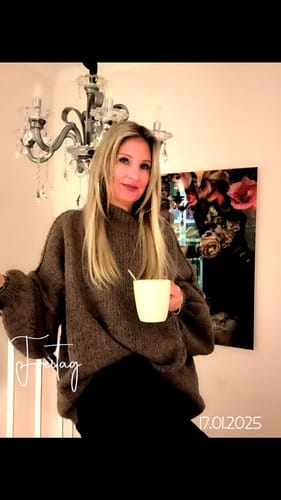 Customer photo review of Oversized Cardigan "CozyGlam"