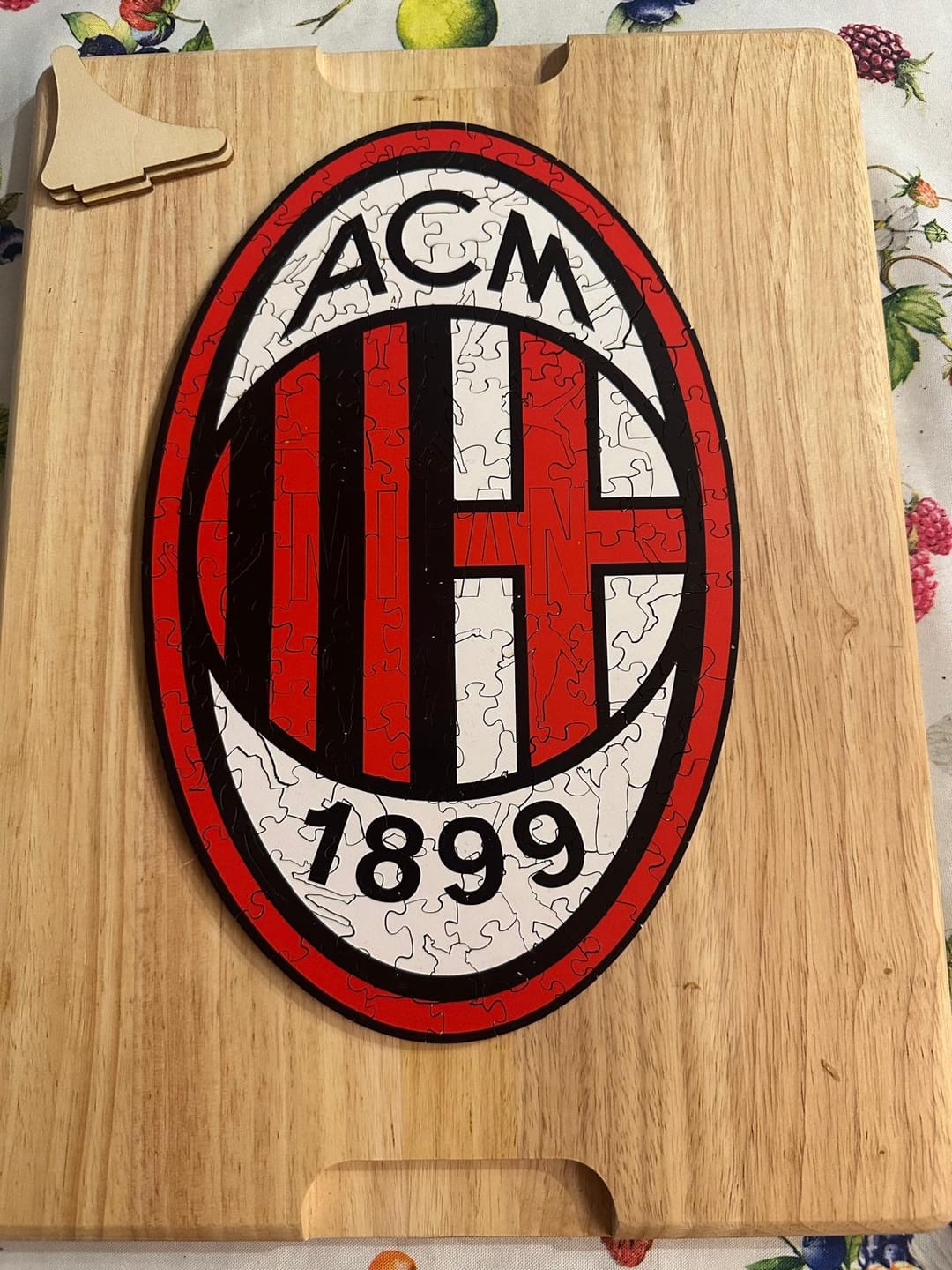 Customer photo review of Logo Milan® - Puzzle di Legno