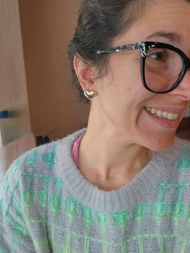 Customer photo review of Coeur Clip On Earrings in Gold