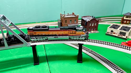 Customer photo review of BLI 8689 EMD SD70ACe, UP 1996, SP Heritage Paint, Paragon4 Sound/DC/DCC, w/ Smoke, HO