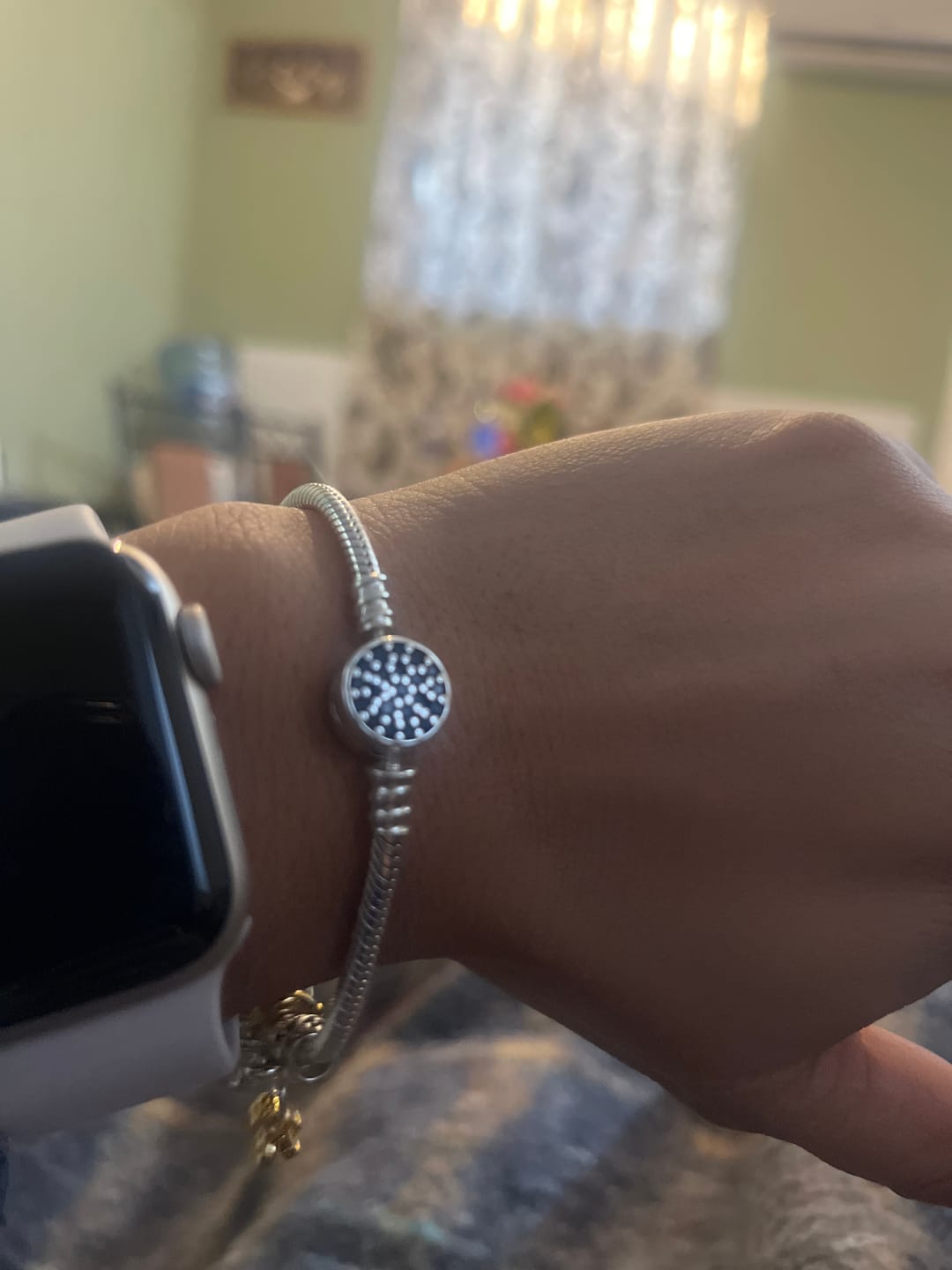 Customer photo review of Pulsera Luna Llena