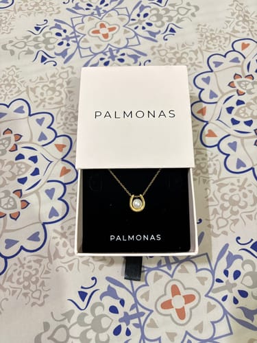 Customer photo review of Pearl Embellished U Necklace