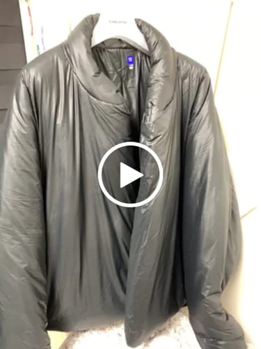 Customer video review of Round Jacket 2 - Yeezy Gap Engineered by Balenciaga