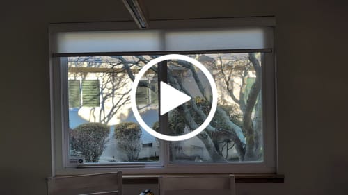 Customer video review of SmartWings Motorized Light Filtering Roller Shades 70% Blackout Safari