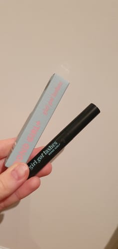 Customer photo review of BOND GIRL+ Wimpernkleber schwarz