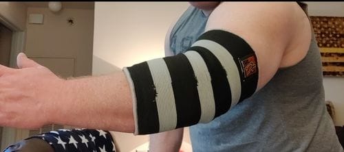 Customer photo review of Triple Ply Knee Sleeves