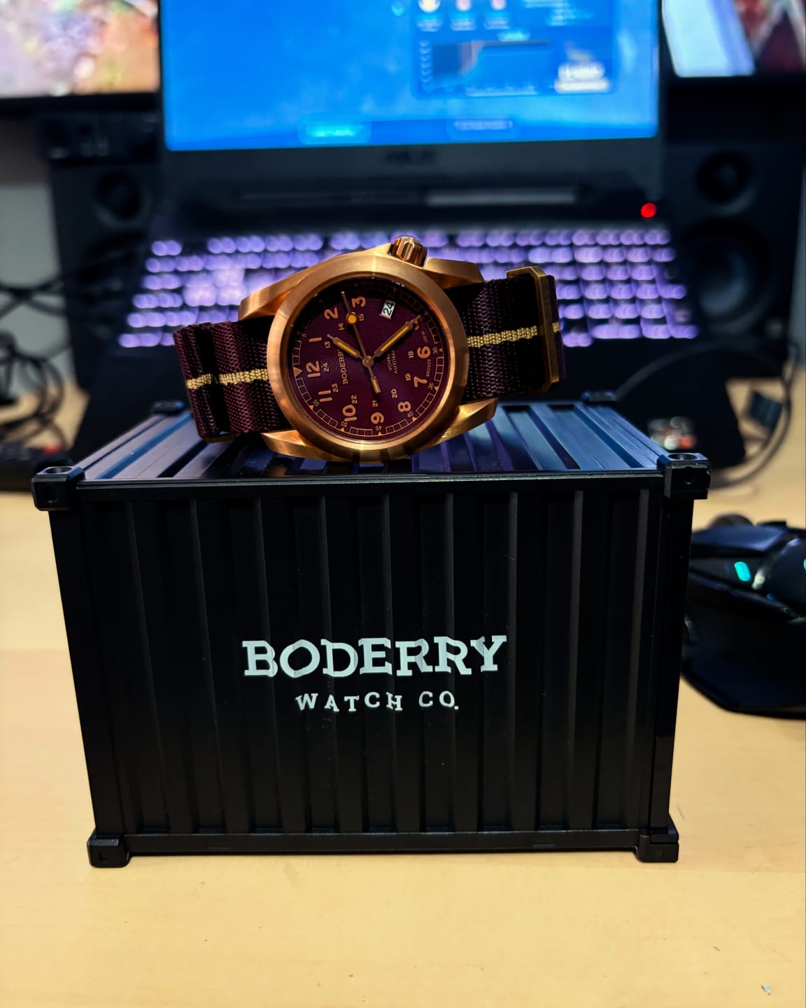 Customer photo review of VOYAGER - 100M Waterproof Bronze Automatic Field Watch | Red