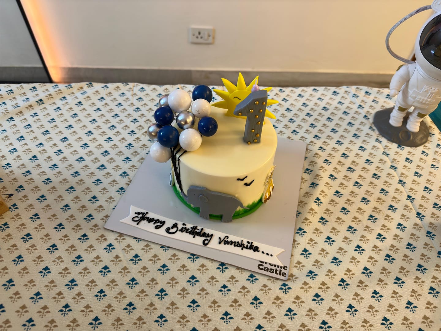 Customer photo review of Elephant Sunny Design Cake