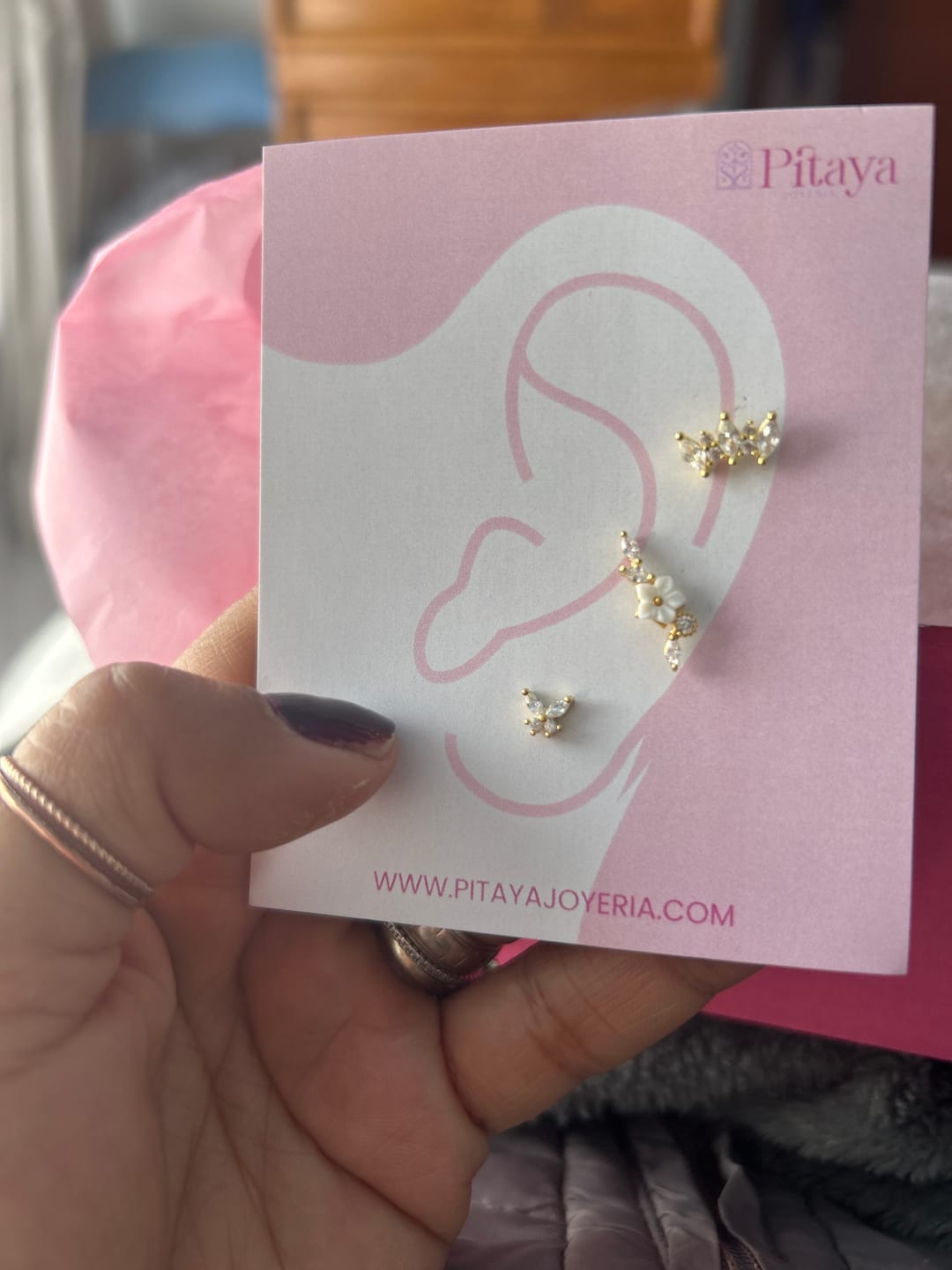 Customer photo review of Piercing de Florecita con Zirconias