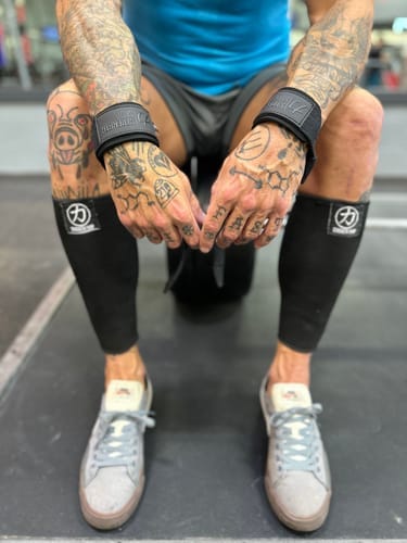 Customer photo review of Stealth Black PRO Lifting Straps, 50cm or 65cm