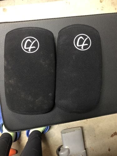 Customer photo review of Strength Shop 7mm Inferno Neoprene Elbow Sleeves - Black (Pair)
