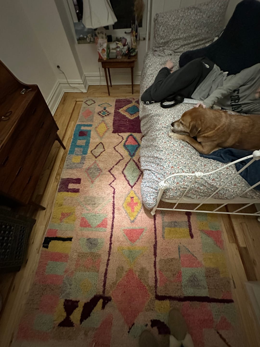 Customer photo review of Nemla - Moroccan Rug Boujaad | Colorful Authentic Berber Handmade Bedroom Rug | 8'79x5'22 Ft | 2,68x1,59 m