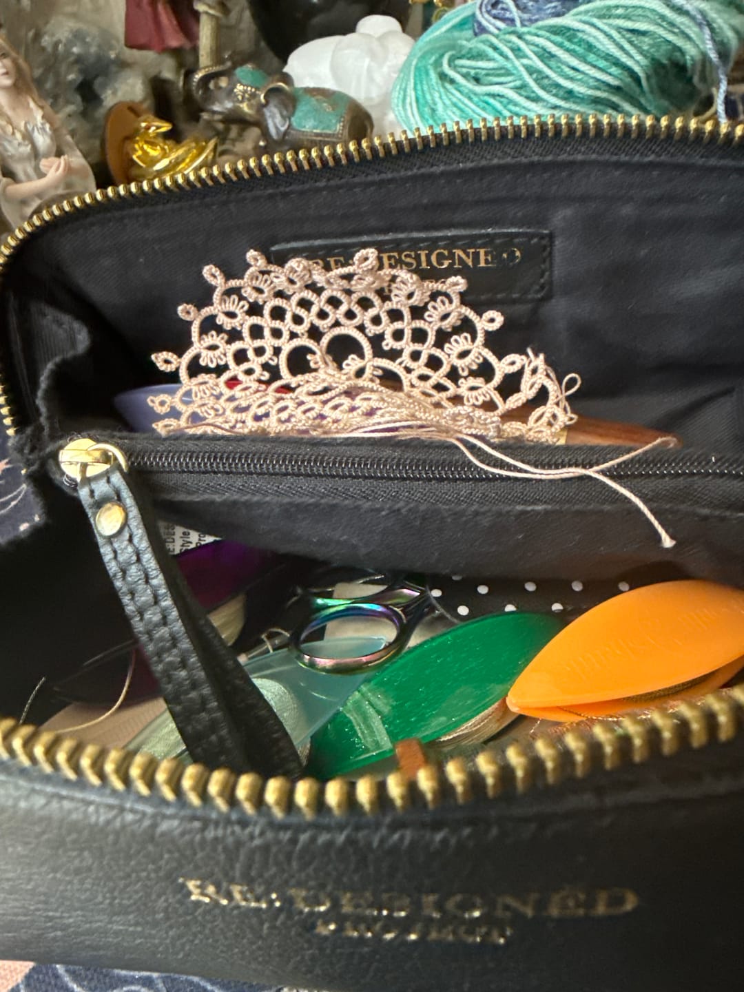 Customer photo review of Bolso de Mano de Cuero Para Proyectos  Project 36 / Black