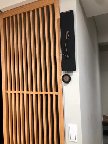 俊文 review of Mandelda 純線條黑白創意牆壁掛鐘 image 1 out of 1