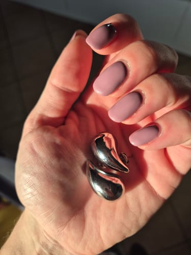 Customer photo review of Orecchini Virgola