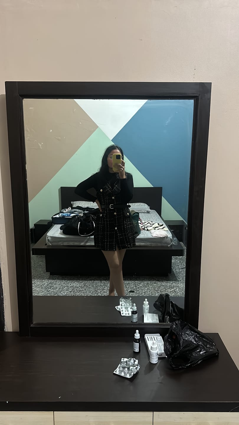 Customer photo review of Rader Set of Top and Woolen Tweed Dress
