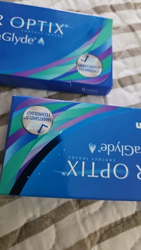 Customer photo review of Lentes de Contato Air Optix Plus HydraGlyde