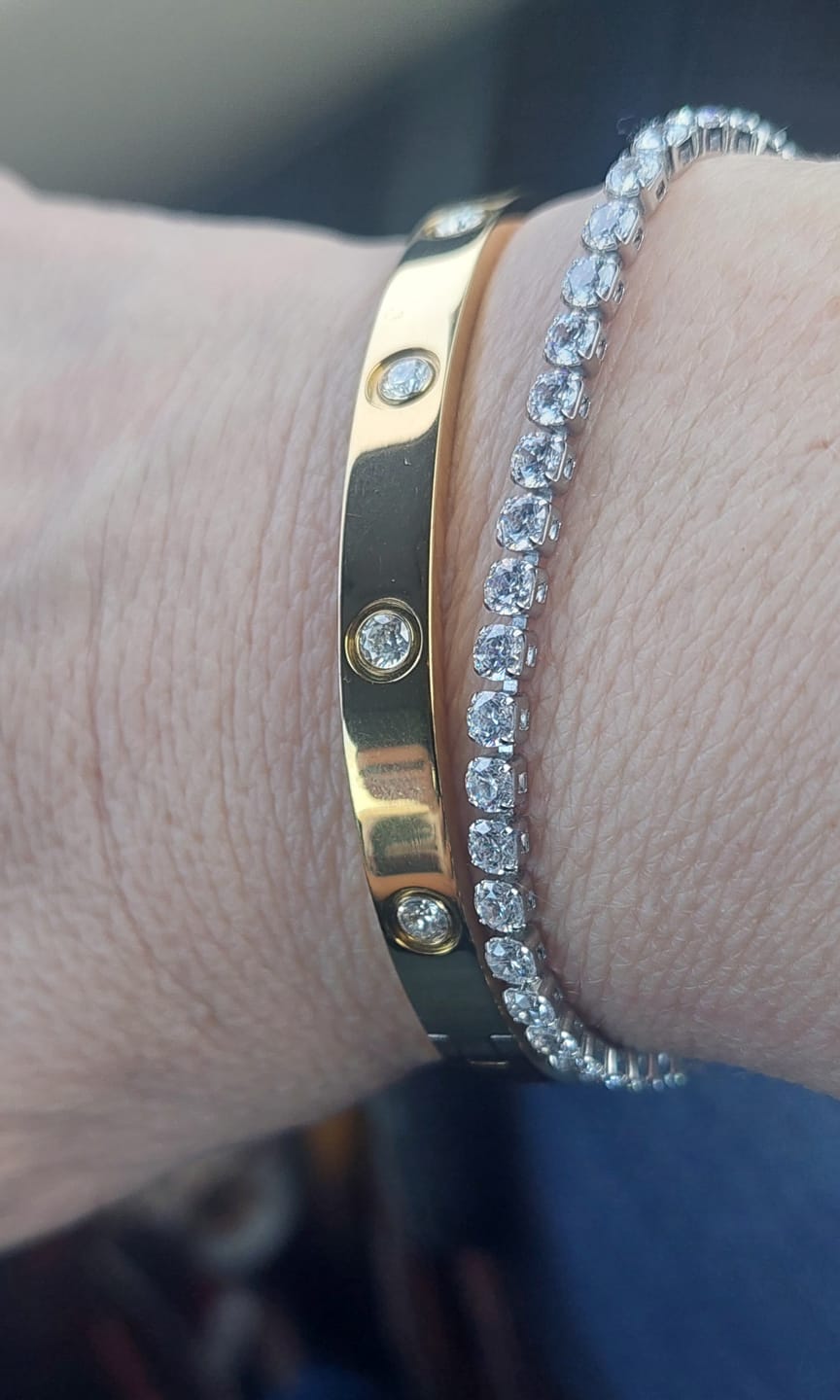 Customer photo review of Arianna Armreif | 18K vergoldet
