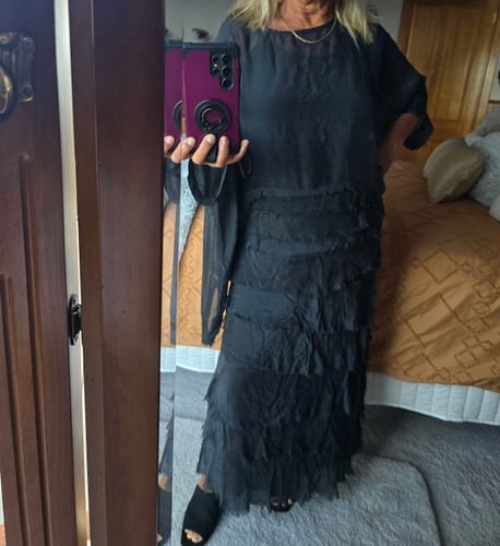 Customer photo review of Farah Silk Top in Granite