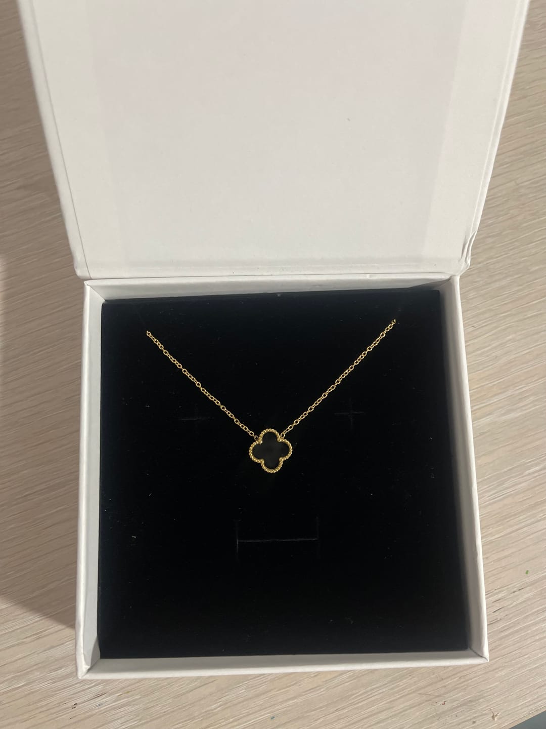 Customer photo review of Lantisor Flower Negru