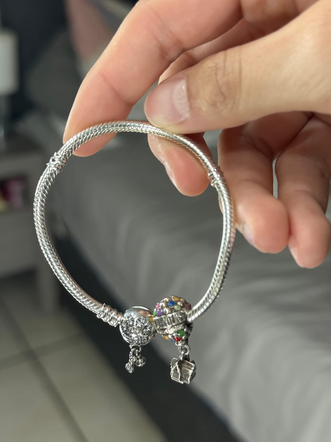 Customer photo review of Pulsera Huella de Perrito Diamantes