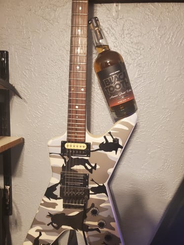 Customer photo review of BLACKTOOTH AMERICAN BLENDED WHISKEY (750mL)