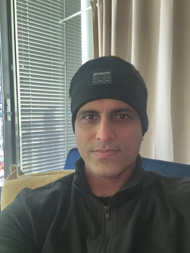 Customer photo review of CozyBand Wireless Headphones