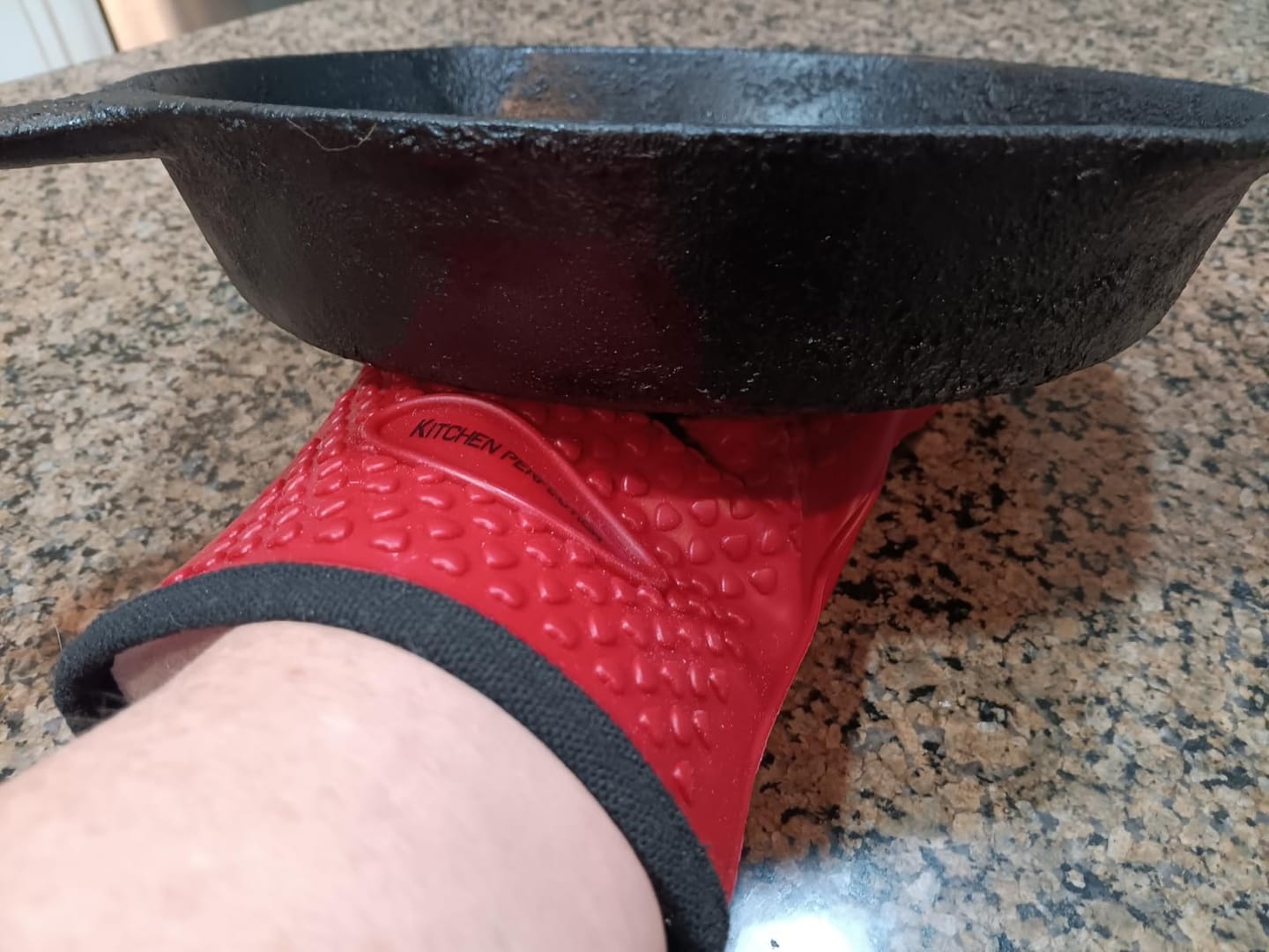 Customer photo review of Smoker Oven Gloves