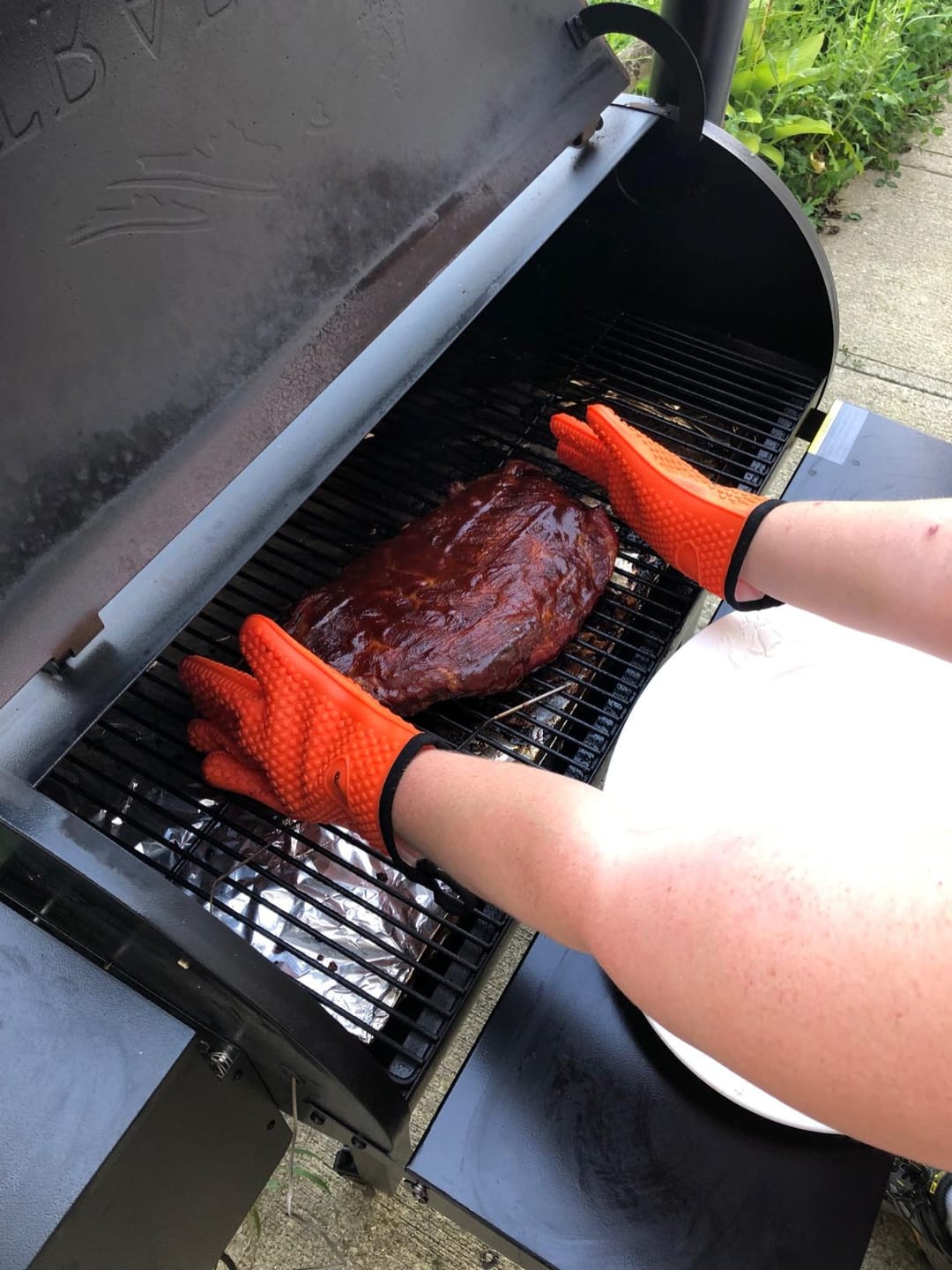 Customer photo review of Smoker Oven Gloves