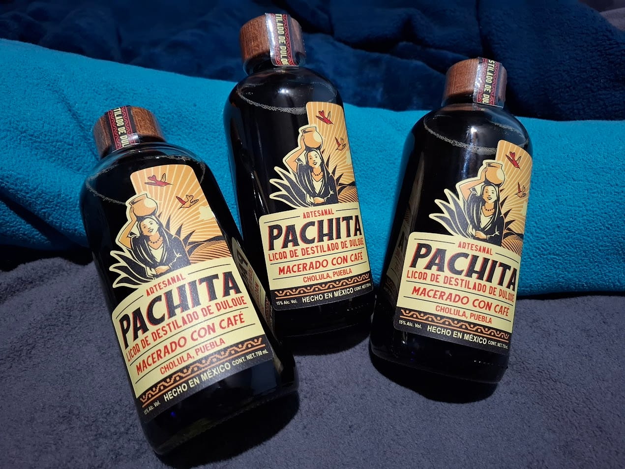 Customer photo review of Licor de Destilado de Pulque Macerado con Café 750 mL – Sabor Único