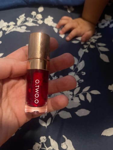 Customer photo review of O.TWO.O WATERY LIP AND CHEEK TINT