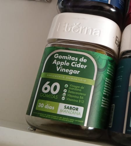 Customer photo review of Gomitas de Vinagre de Manzana