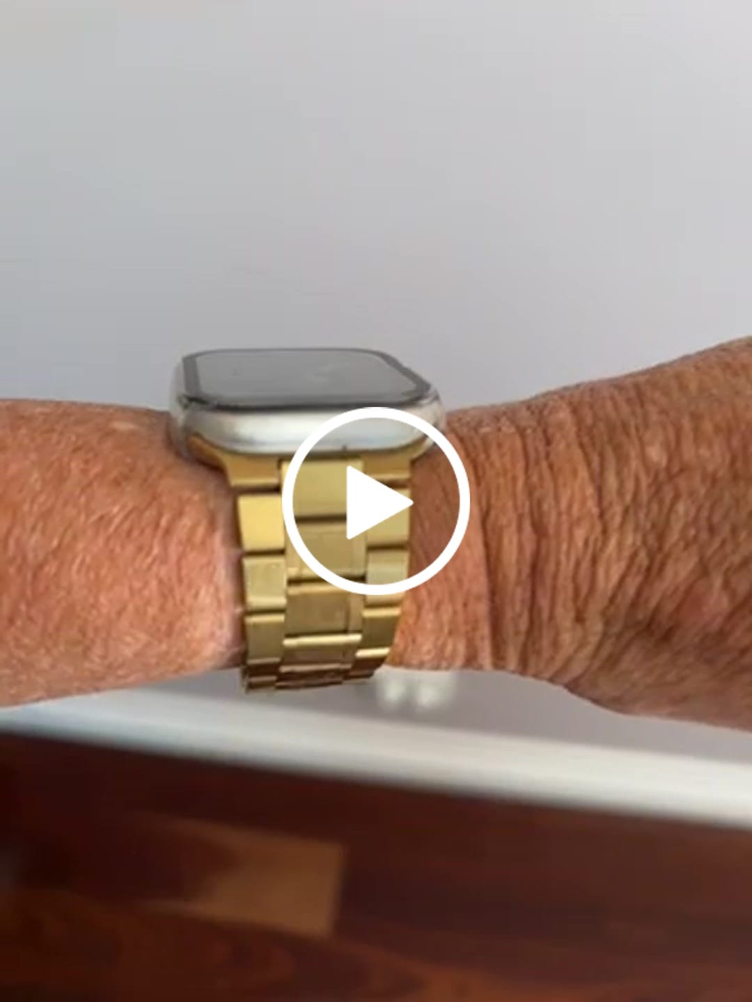 Customer video review of Kyra Metal Strap