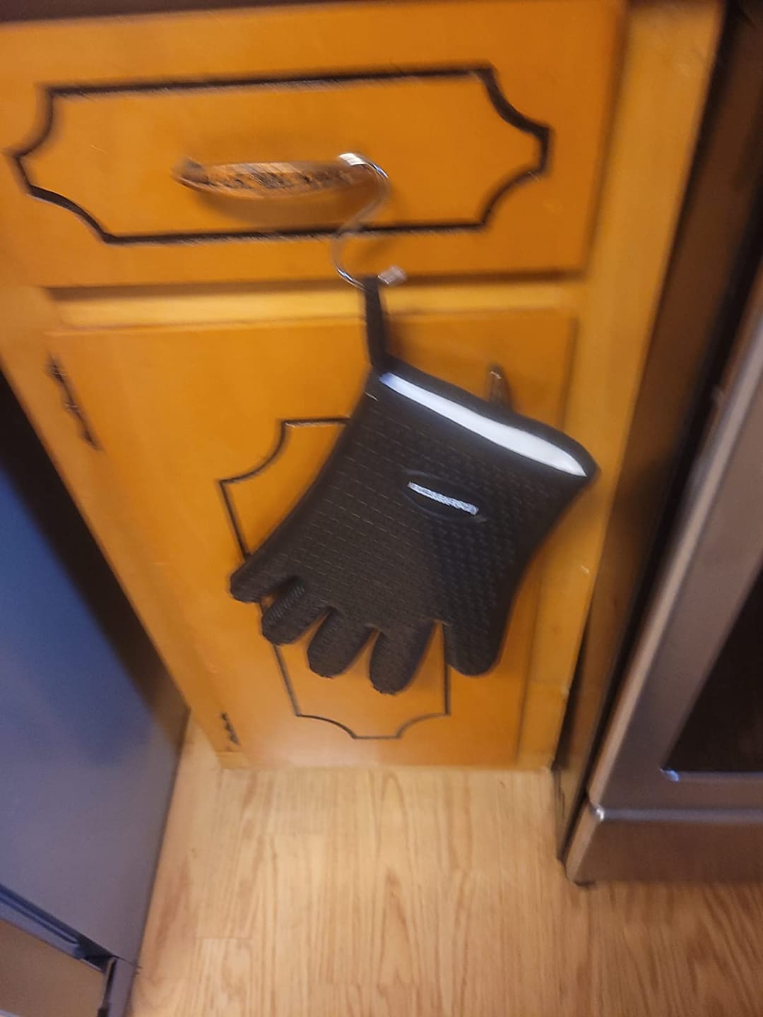 Customer photo review of Smoker Oven Gloves