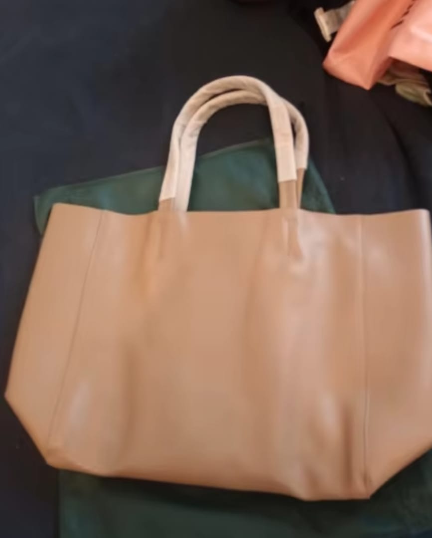 Customer photo review of Trachtentaschen Jasmin - Oktoberfest 2026