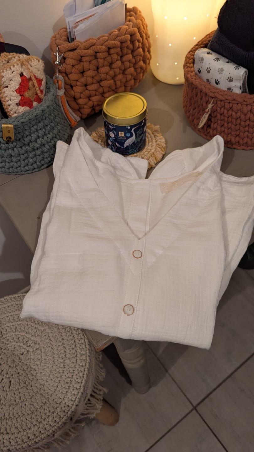 Customer photo review of Blouse Flora - double gaze de coton blanche