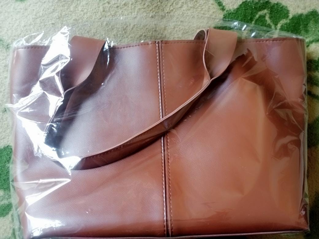 Customer photo review of Portland Tote Expresso