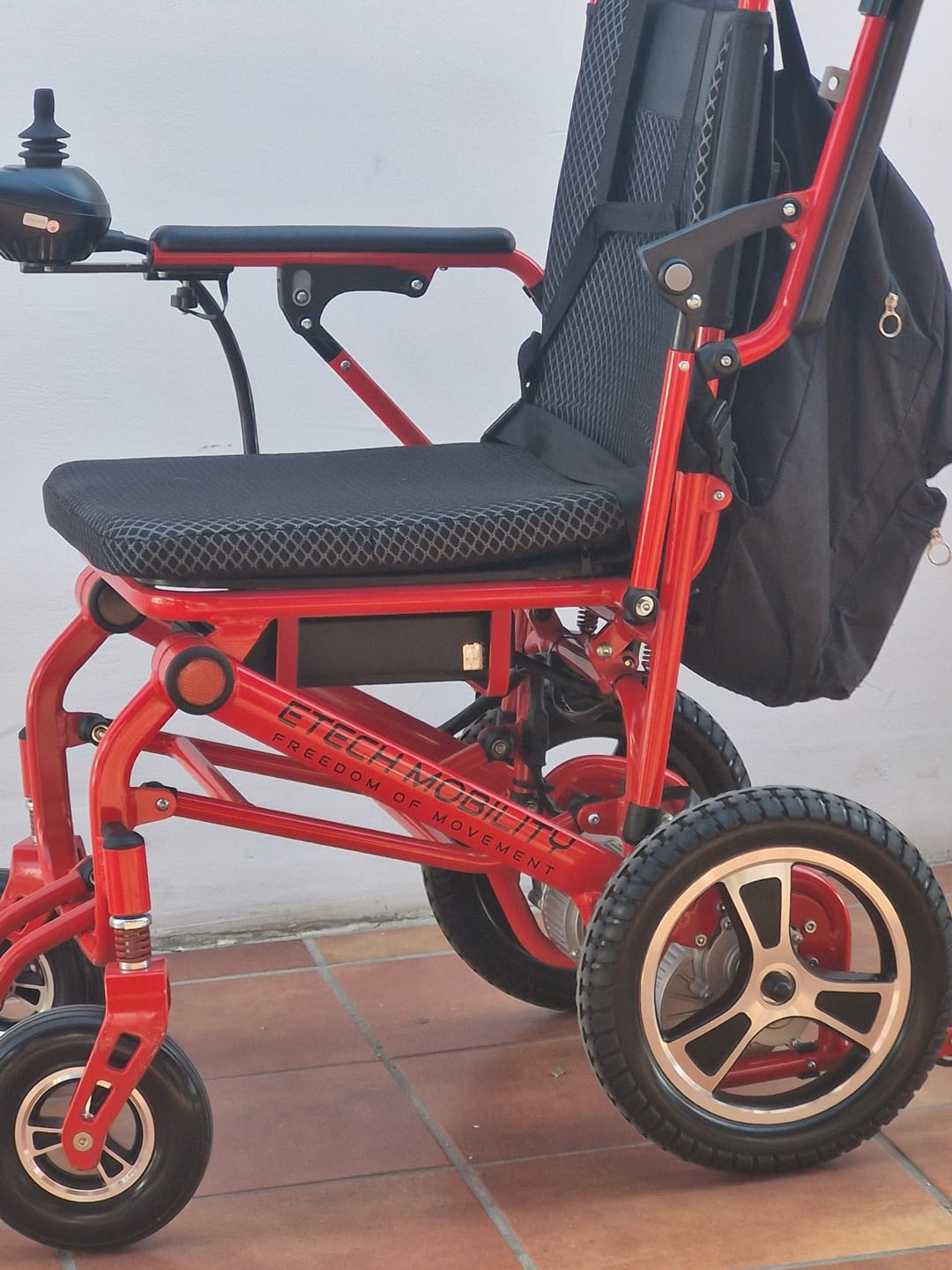 Customer photo review of 24V 12Ah Lithium-ion Battery for LiteMax Electric Wheelchair