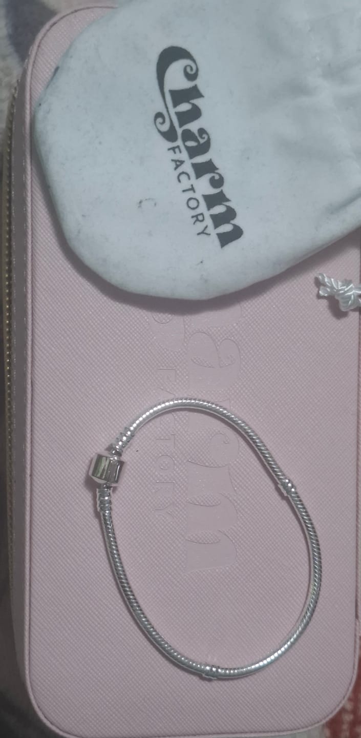 Customer photo review of Pulsera Cola de Raton